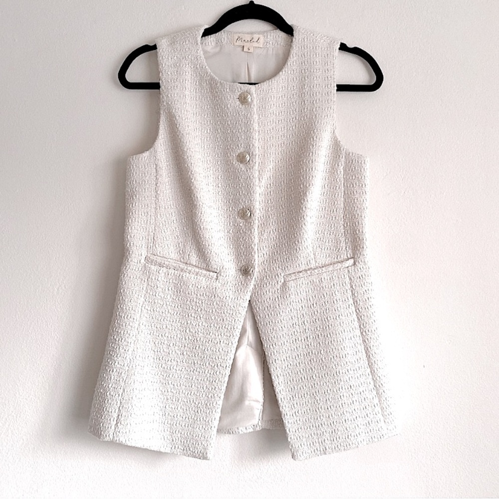 MARLED TWEED BOUCLE GILET VEST ELEGANT FEMININE NEUTRAL RESORT CHIC Off White